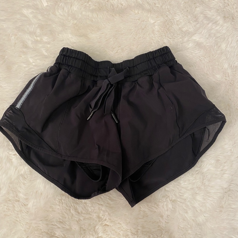 lululemon black hottie toddy shorts